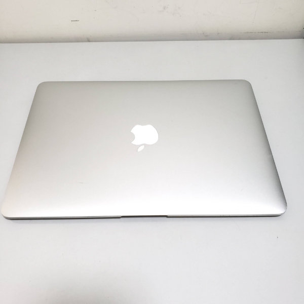 Macbook air 2105 13" i5 4g 256G
