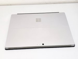 Surface pro 4 i5 8G 256