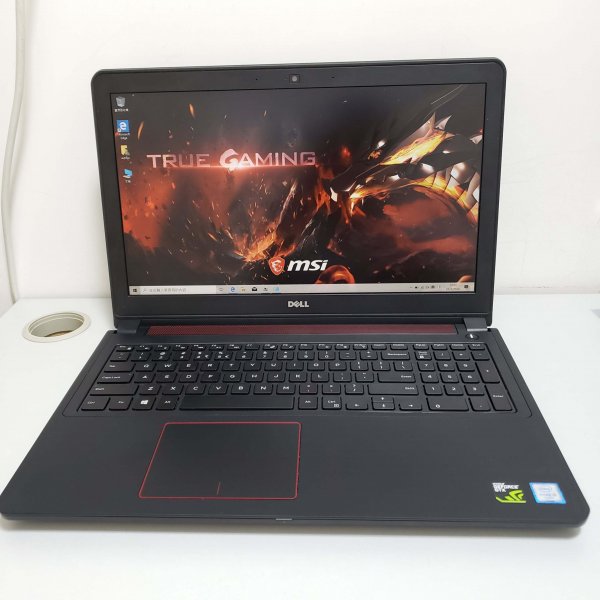 Gaming Laptop Dell P57F