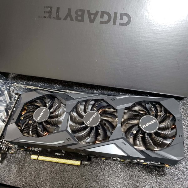 二手gigabyte RTX 2070 8G