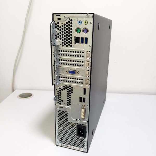 Fujitsu Mini Desktop