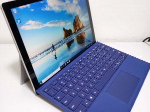 Microsoft Surface Pro 4 (i5-6300+4G+128GB) 連keyboard 3日保用 90% 新（已售出）