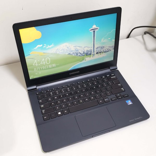 Samsung-NP905s3g
