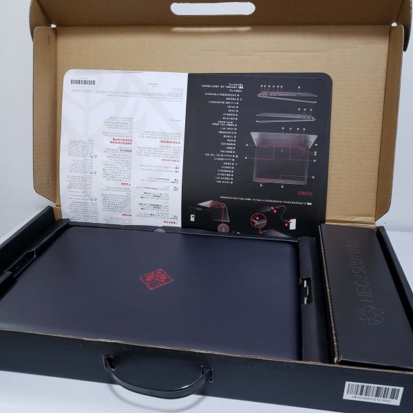 OMEN by HP 15-ax242tx 15.6" Full HD Laptop i7