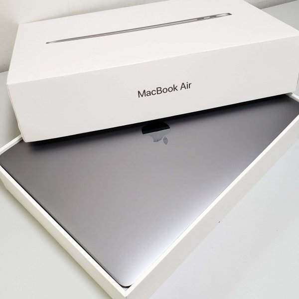 Apple-MACBOOK Air 2018