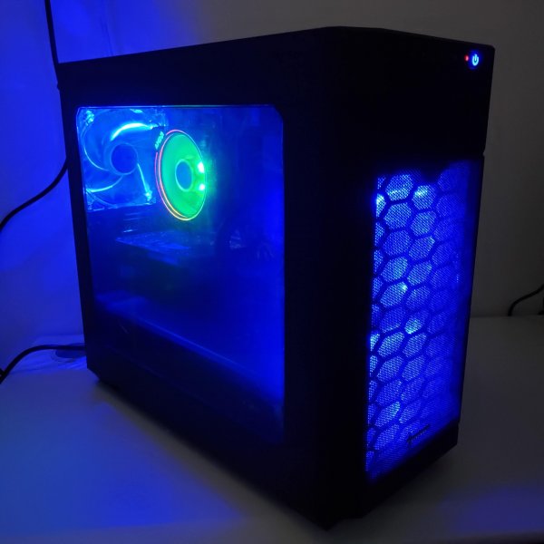電腦組合 Ryzen 7 2700x / 獨顯 MsiGTX 1050Ti-4G / 8G RAM / 1TB HDD / 正版 Win10