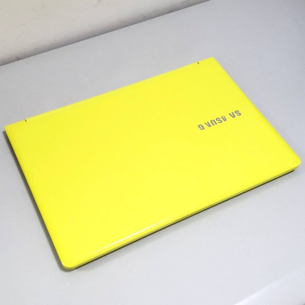 Samsung ATIV NP910S3G 輕薄筆記型電腦 黃色 13.3" i3 第四代 4G Ram 128G 固態硬碟