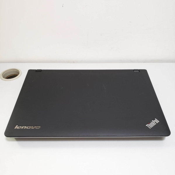 ThinkPad E520 i3 4G 500G HDD 獨顯 15.6" 大MON Laptop 適合文書處理 Youtube 睇DVD