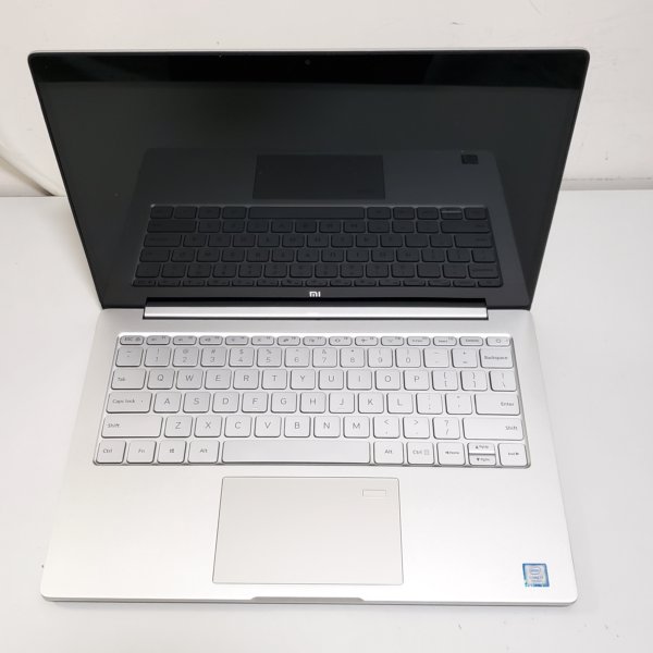 小米(MI)Air 13.3英寸全金屬輕薄本筆記本電腦(i7-7500U 8G 大容量256GB SSD 2G獨顯 FHD 銀色)