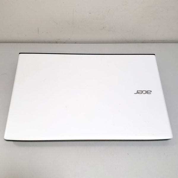 Acer Aspire E15 (i3-6100/4,8GB/240G 全新SSD 3年保, 1TB HDD/15.6"/Win10) 保用3日