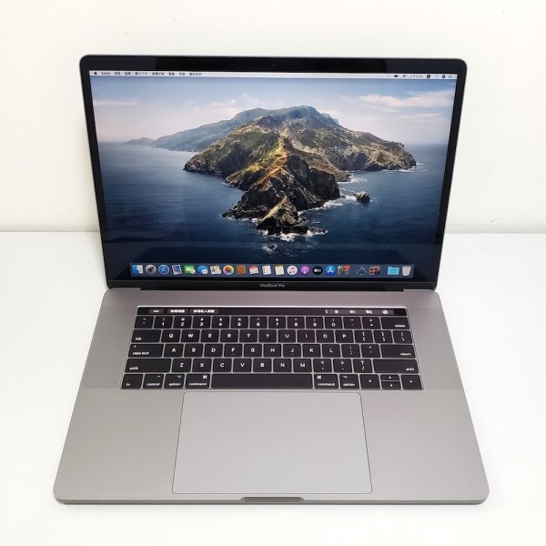 Macbook 2017 used i7