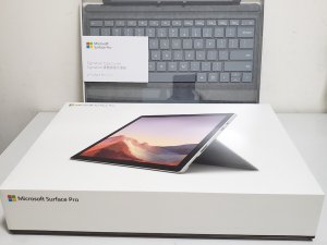 二手平板電腦，Surface Pro 7 Intel Core i5 10th / 128GB / 8GB RAM 2020年11月27日豐澤購買 近全新有單有盒