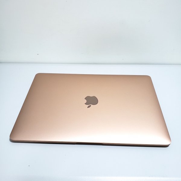 MacBook Air 13 inch 2018 (i5/16G/512G/Retina) 新淨冇花 有Apple care+ 保到22年4月