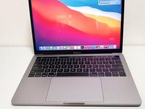 macbook pro 2018