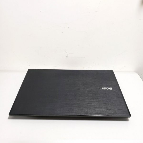Acer 15.6 inch Laptop i5-5200U 8G Ram 256G SSD Windows 11 新淨全正常