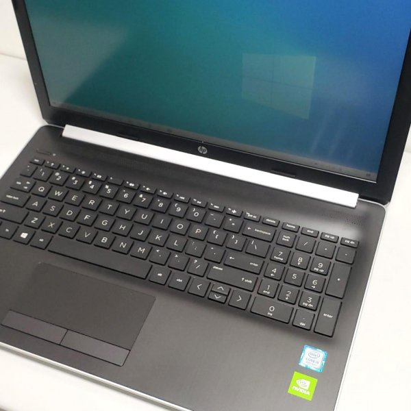 HP Notebook 15-da1063tx