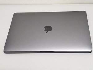 粗用 Macbook pro 2017 touch bar 13inch i5 8G 256G 3角有凹