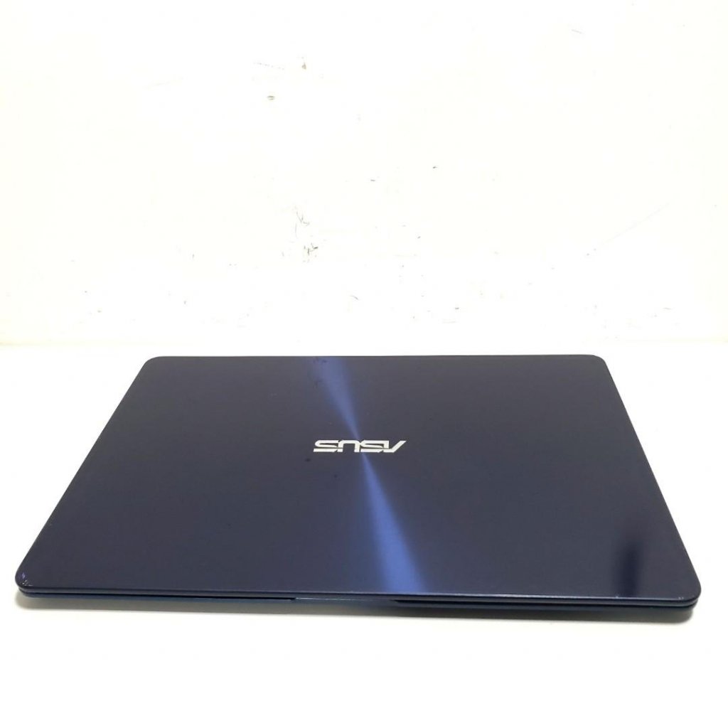 ASUS ASUS Zenbook UX430U 14" i5-7200U 獨顯 940MX 8G 256G SSD 適合上網課 上ZOOM