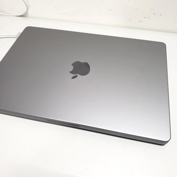 MacBook Pro 14吋 M1 Pro 10 Core 16G ram 1TB SSD