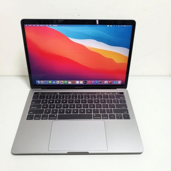 Macbook pro touch Bar 2017 13寸 i5 8G 256G SSD 充電38次 可以試機