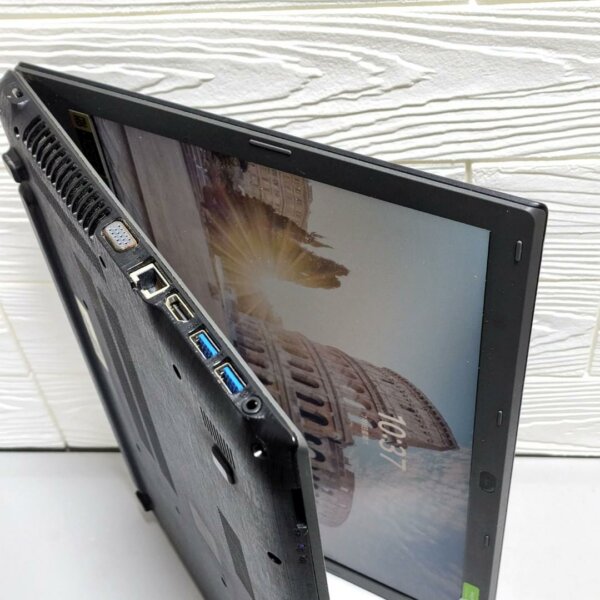 高CP值 遊戲筆電 Acer E5-547G 15.6吋 i7-6700 500GB SSD GT940m 光碟機 DVD-RW Windows 7/10