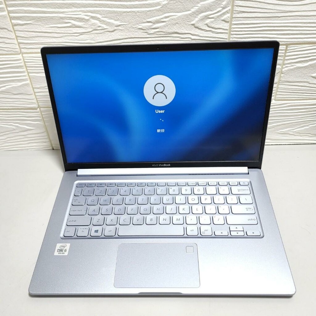 處理器:Intel i5-10210U 顯示屏:14吋 解像度:1920 x 1080 記憶體:8GB 硬碟:512GB NVME M.2 SSD 顯示卡:Intel UHD Graphics 620 重量:1.35kg N03.B63