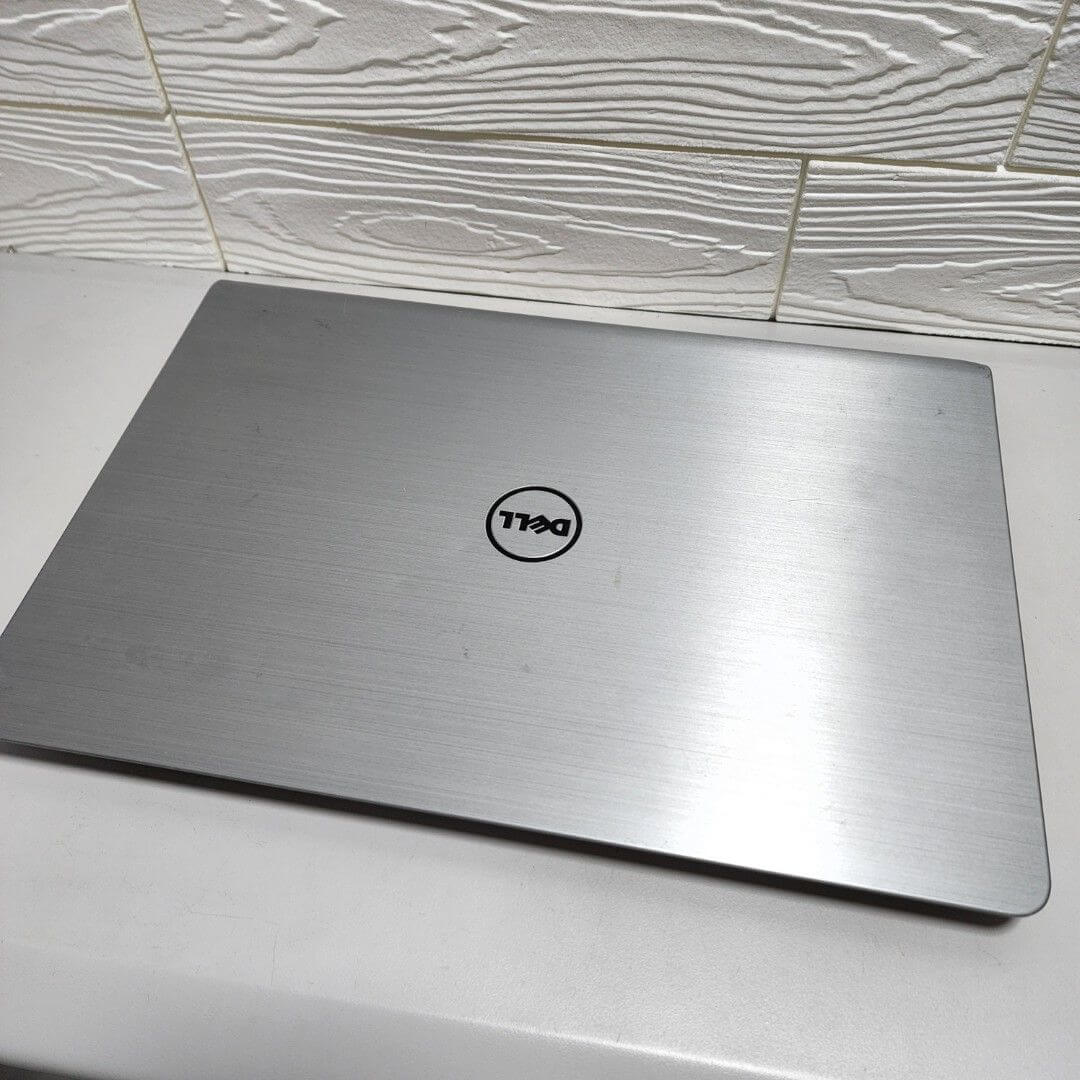 Dell 5557 (i7 6代 Notebook) (CPU:i7-6500U RAM:8G HDD 1TB LED:15.6″1080P 獨立顯卡NVIDIA 930M)