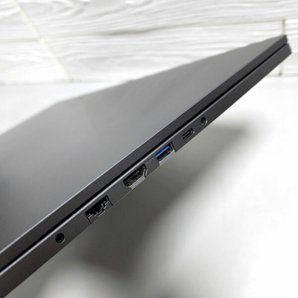 極新 Samsung 三星 Notebook Plus 2 有盒有單保到25年2月 15.6 寸 8G Ram 256G Nvme SSD