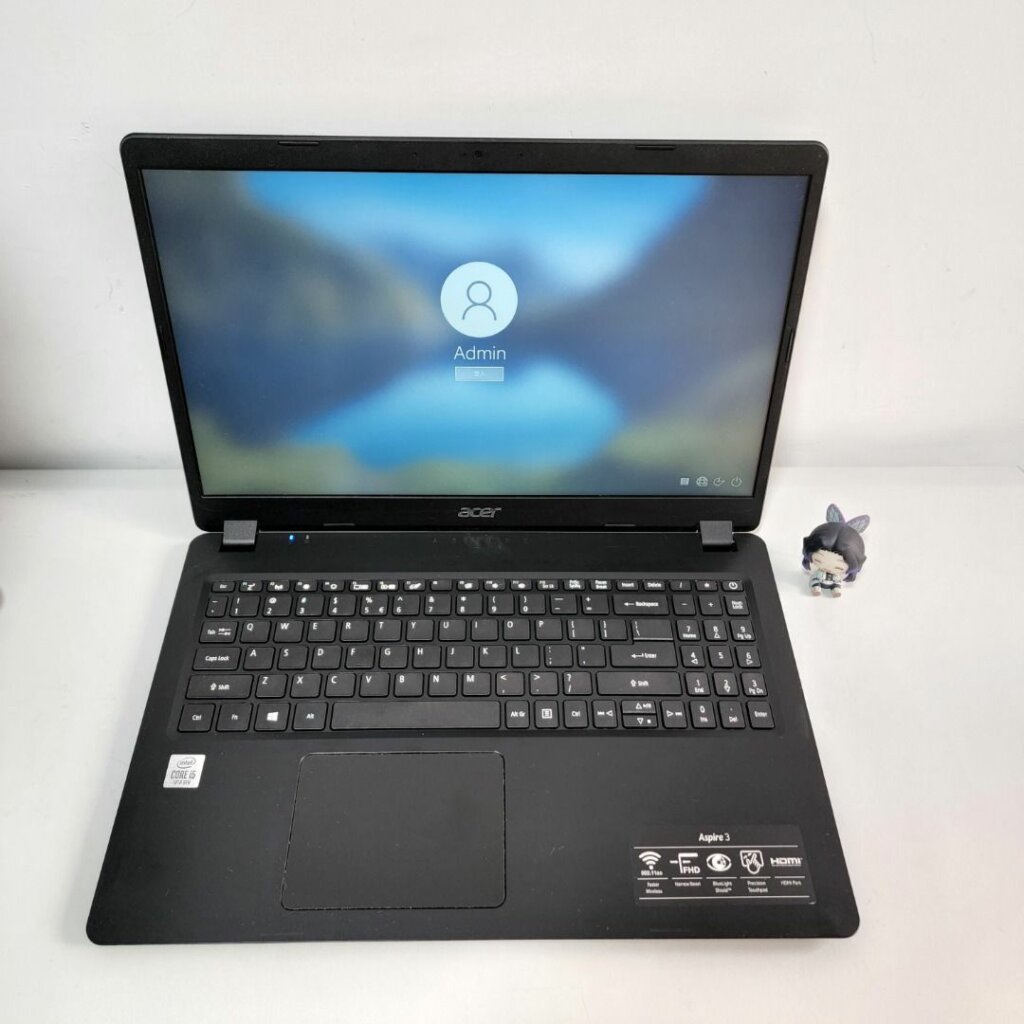 90% new Acer Aspire 3 15.6" Laptop i5 10th 8G 128G SSD + 1TB Windows 10 WebCAMP Wifi