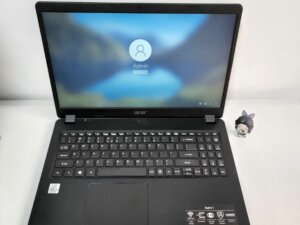 90% new Acer Aspire 3 15.6" Laptop i5 10th 8G 128G SSD + 1TB Windows 10 WebCAMP Wifi