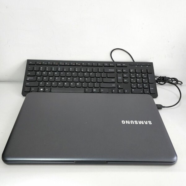 Samsung Notebook 3 15.6吋 CPU 5405U 8GB 256G SSD 連 USB keyboard