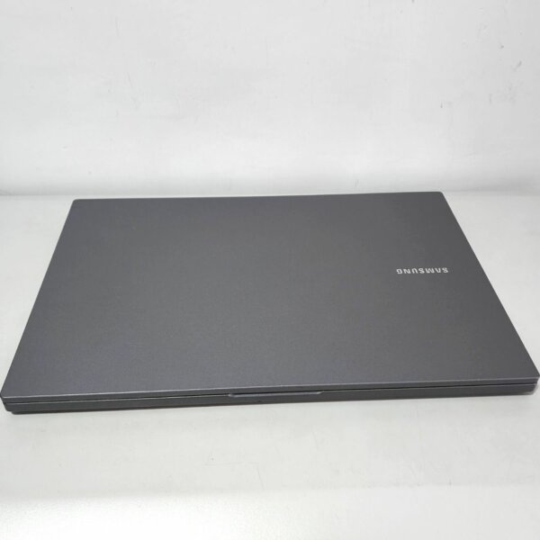 Samsung Notebook Plus 2 15.6" 1920 x 1080 FHD