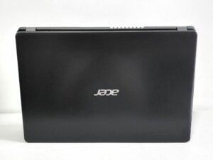 Acer Aspire 3 A315-56 Laptop i5-10th Gen 8G 256G SSD 15.6" 100% working well