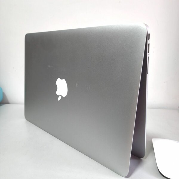 出售二手MacBook Air